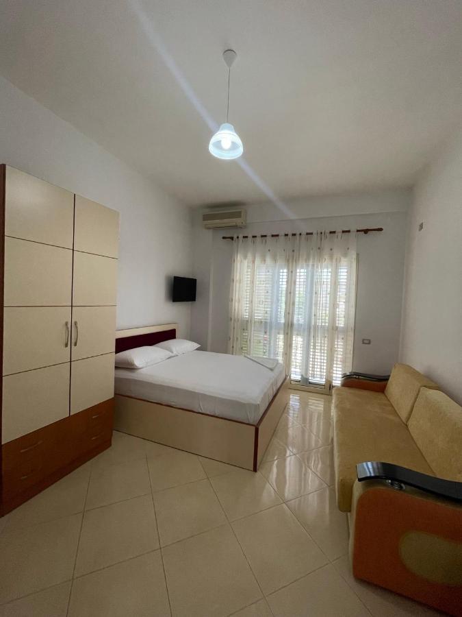 John'S Holiday Home Vlorë エクステリア 写真
