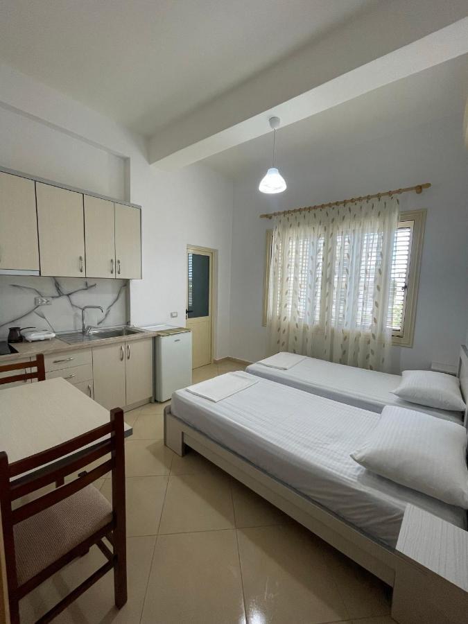 John'S Holiday Home Vlorë エクステリア 写真