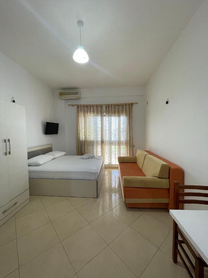 John'S Holiday Home Vlorë エクステリア 写真