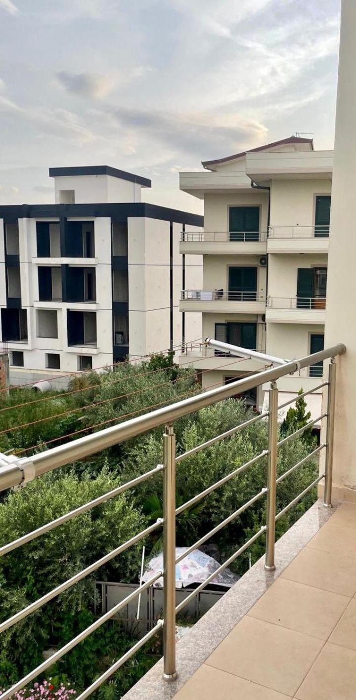John'S Holiday Home Vlorë エクステリア 写真